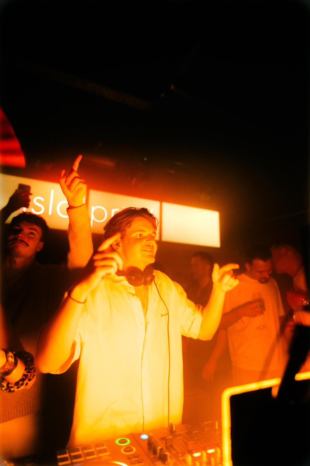 WhatsApp Image 2026-01-17 at 15.49.07 (5)